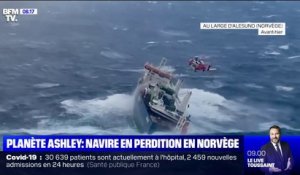 Le sauvetage très spectaculaire d'un équipage à bord d'un navire en perdition en Norvège
