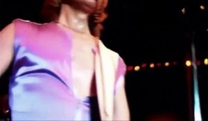 ABBA - Dancing Queen (Live)