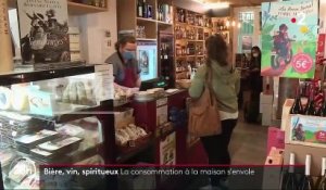 Société : les Français consomment de plus en plus d'alcool à la maison