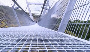 Portugal : à Arouca, le pont suspendu pédestre le plus long au monde