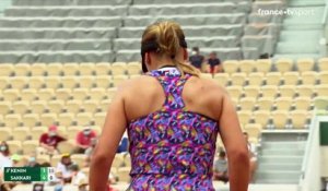 VIDÉO. Roland-Garros 2021 : Maria Sakkari crée la surprise face à Sofia Kenin et file en quarts
