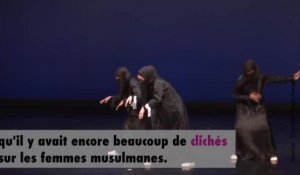 Un groupe de danse de femmes musulmanes voilées