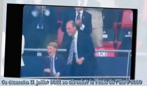 Le prince George fou de joie - le fils de Kate et William déchaîné à Wembley (2)