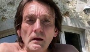Pierre Palmade poste une vidéo sur Instagram où il apparait torse nu et fait réagir les internautes : "J’ai rien pigé !" - VIDEO