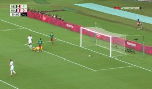 Défense aux abois, Bernardoni fusillé : le but du 2-0 pour le Mexique en vidéo