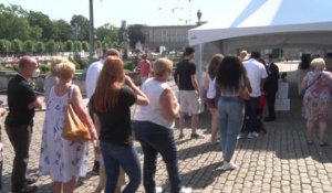 Succès de foule malgré les restrictions pour la première journée de portes ouvertes au Palais royal