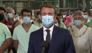 Emmanuel Macron: "Je ne crois pas qu'il y ait grande efficacité à manifester contre le virus"