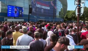 PSG : Lionel Messi accueilli comme un dieu à Paris