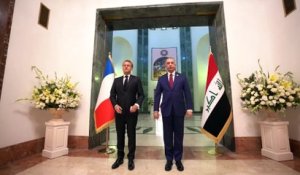 Sommet de Bagdad : Macron appelle à "ne pas baisser la garde" face à l'EI, qui reste une "menace"