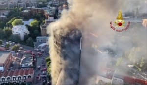 Un immeuble de 20 étages ravagé par un incendie à Milan