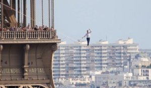 Nathan Paulin a marché dans le vide entre la tour Eiffel et le Palais de Chaillot