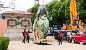 Quelle statue devant la mairie de Rouen : Napoléon ou Gisèle Halimi ?