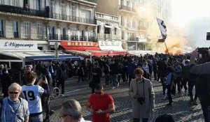 Marseille et les supporters de l'OM rendent hommage à Bernard Tapie sur le Vieux-Port