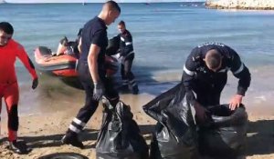 Pêche aux déchets fructueuses sur la plage de l'Huveaune