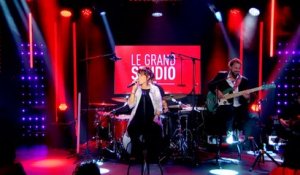 Zaz interprète "De couleurs vives" dans "Le Grand Studio RTL"