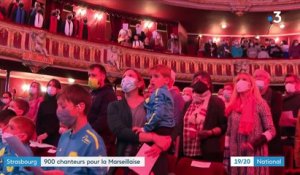 Strasbourg : la Marseillaise entonnée par 900 personnes à l'Opéra
