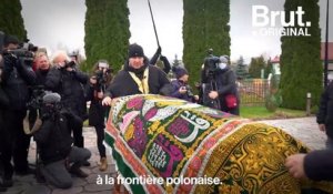 Crise migratoire en Biélorussie : des funérailles organisées pour les migrants décédés