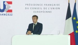 « Il ne faut rien céder au racisme, ni à la manipulation de notre histoire», exhorte Emmanuel Macron