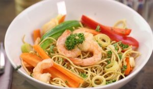 CUISINE ACTUELLE - La recette des crevettes sautées aux nouilles chinoises