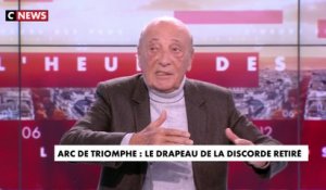 Jacques Séguéla : «La seule erreur qu'a commis l'Elysée, c'est de ne pas mettre les deux drapeaux»