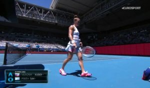 Un succès facile pour Sakkari contre Kudermetova : les temps forts en vidéo