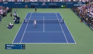 New York s'en souvient encore: les temps forts de la première finale majeure entre Nadal et Medvedev