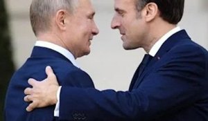 Emmanuel Macron a refusé de se soumettre à un test PCR avant de rencontrer Vladimir...