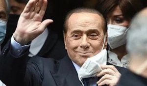 Silvio Berlusconi lancia l’Università di Forza Italia (con una sessuolog@ tra i docenti)