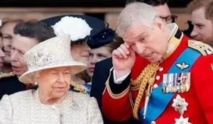 Les voyages secrets d'Andrew pour rendre visite à la reine: le prince utilise la couverture de l'obs
