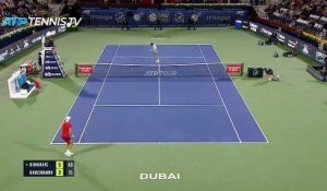 Dubaï - Djokovic cuit Kachanov à l'étouffée
