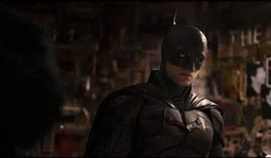 « The Batman » : Comment Robert Pattinson traduit le désespoir du superhéros sous son masque