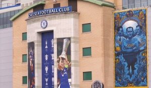 Le propriétaire russe de Chelsea annonce la mise en vente du club