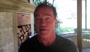 Public Buzz : Arnold Schwarzenegger renvoie Donald Trump dans les cordes