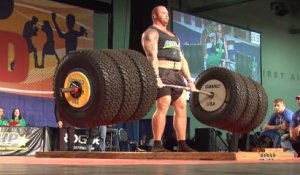 Game of Thrones : Surnommé La Montagne, l'acteur Hafthor Bjornsson est capable de soulever 450 kilos !