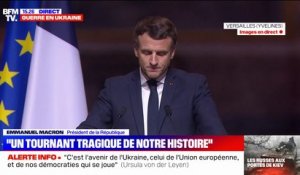 Emmanuel Macron: "Nous serons là pour reconstruire ce que l'agression brutale et injustifiée de la Russie a détruit"