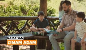 Imam Adam, le personnage qui enseigne aux enfants le Ramadan