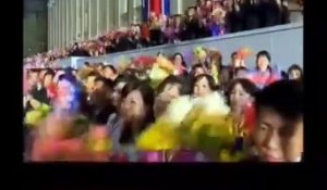 Corée du Nord: La télévision d'Etat diffuse des images du défilé militaire organisé hier pour marquer le 90e anniversaire de la fondation des forces armées nord-coréennes - VIDEO