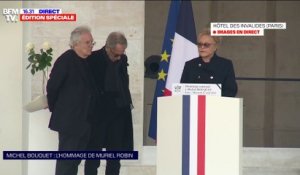 Hommage à Michel Bouquet: Très émue, Muriel Robin a du mal à retenir son émotion lors de son discours pour rendre hommage à l'acteur à l'hôtel des Invalides - VIDEO