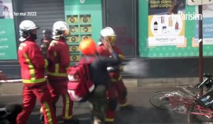 1er mai : les images d'un pompier agressé par une manifestante