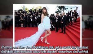Festival de Cannes 2022 - Frédérique Bel fait sensation dans une sublime robe fendue
