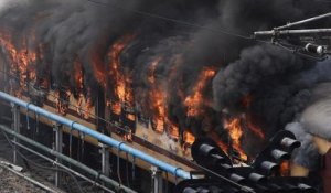 Inde: l’armée durcit ses conditions de recrutement, des émeutiers mettent le feu à des trains