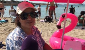 Une forêt de parasols sur la plage de Verdon à la Couronne