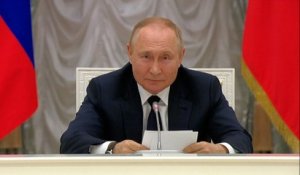 La Russie n'a « pas encore commencé les choses sérieuses », assure Poutine