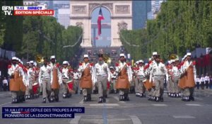 14-Juillet: les pionniers de la Légion étrangère défilent