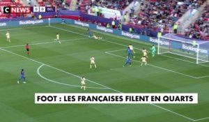 Foot : Les Françaises filent en quarts