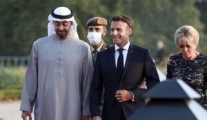 Emmanuel Macron déroule le tapis rouge au président des Émirats Arabes Unis et Brigitte sort le grand jeu, sa robe merveilleusement hallucinante !