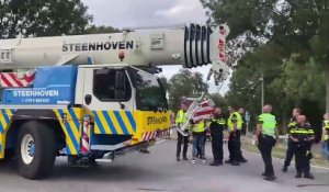 Rotterdam : Un camion a foncé sur un groupe qui dînait dehors faisant au moins deux morts et plusieurs blessés dans le village de Zuidzijdsedijk