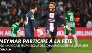 Neymar participe à la fête - PSG/Maccabi Haïfa - Ligue des Champions (5ème journée)