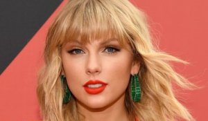 Taylor Swift reine des charts : la star bat un record historique avec son nouvel album !