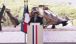 Emmanuel Macron: La dissuasion nucléaire "dorsale de notre sécurité, nous prémunit de toute agression d'origine étatique contre nos intérêts vitaux"